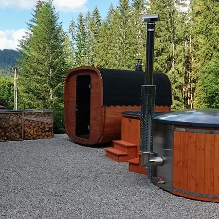 Szálloda Chata U Faca